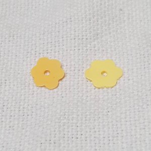 画像2: スパンコール1414　フラワー7mm　イエロー1g (2)