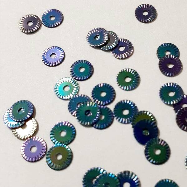 画像2: スパンコール1754 クロック4mm ネイビーAB 1g　 (2)