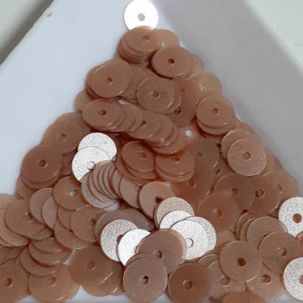 画像1: スパンコール2162J 平5mm ベージュ 1g (1)