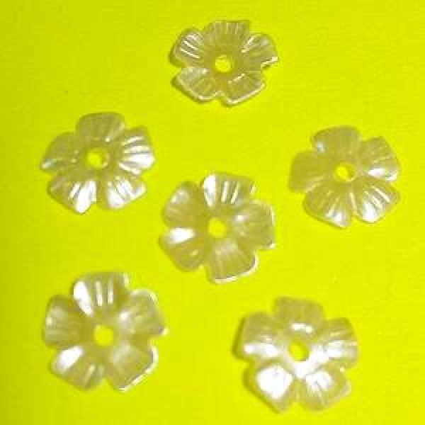 画像2: スパンコール限定284 桜7mm パールホワイト1g【在庫限り】 (2)