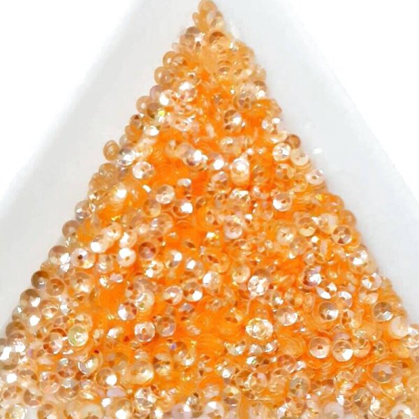 画像1: スパンコール2334 ラウンド2mm ホワイト 1g (1)