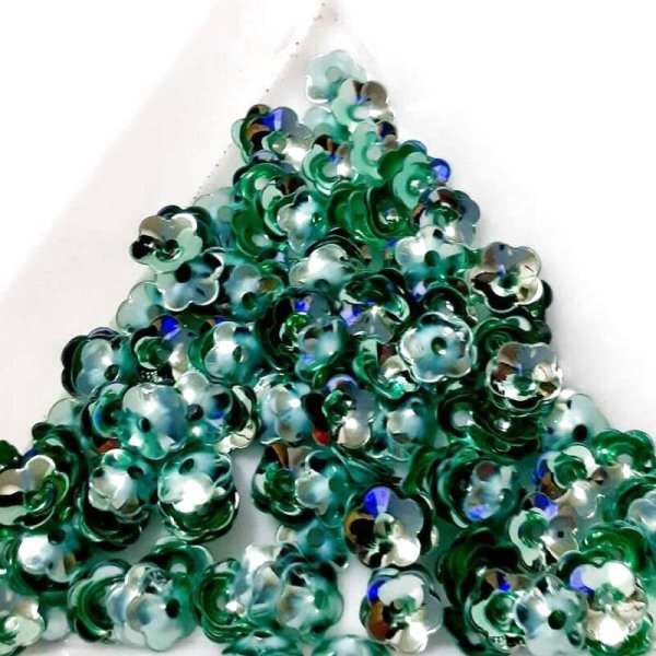 画像1: スパンコール2416　プリンセスフラワー5mm　グリーン1g　5枚花弁 (1)