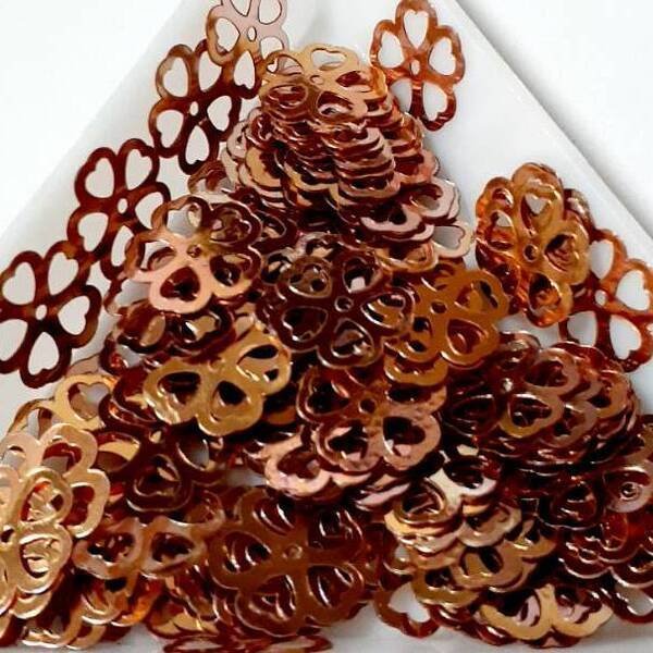 画像1: スパンコール2426　透かし桜10mm　ゴールド1ｇ (1)