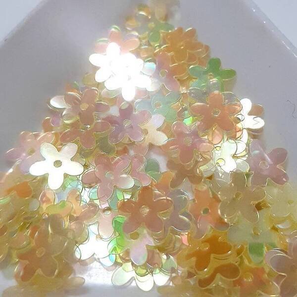 画像1: スパンコール2435 デイジー7mm イエロー1g (1)