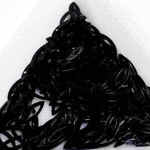 画像1: スパンコール限定262　大穴　リーフ9×4＆アイ6×2　ブラック　1g (1)