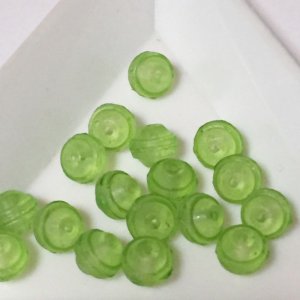 画像1: ウランビーズ308　グリーン　ラウンド（16個入り） (1)