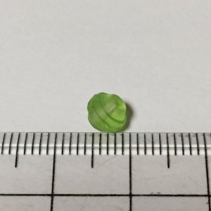 画像3: ウランビーズ308　グリーン　ラウンド（16個入り） (3)