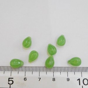 画像4: ウランビーズ312　グリーン　ドロップ（7個入り） (4)