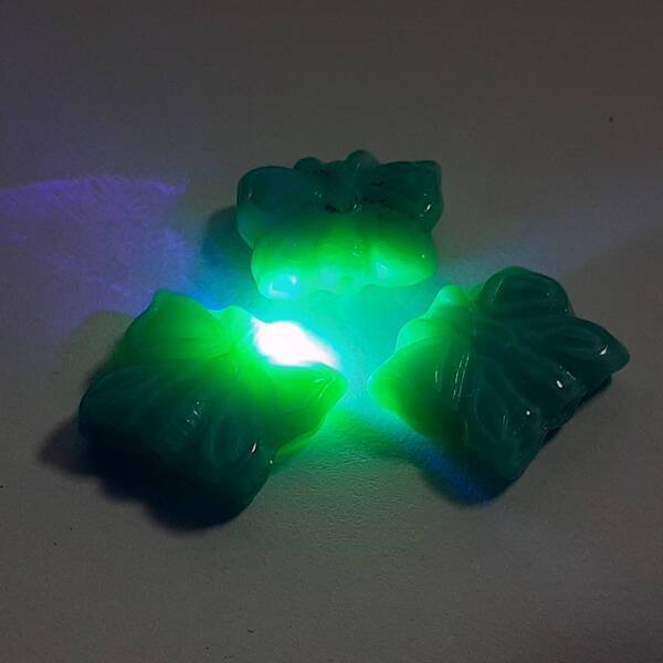 画像2: ウランビーズ364　ブルー　バタフライ（3個入り）【年代物】 (2)